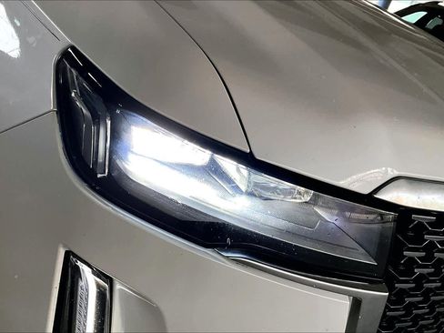 Used 2021 Cadillac Escalade ESV Premium Luxury w/ Driver Assist Tech Package image 27