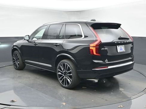 New 2026 Volvo XC90 B6 Plus w/ Protection Package Premier image 6