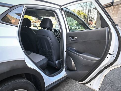 Used 2018 Hyundai Kona SEL image 12