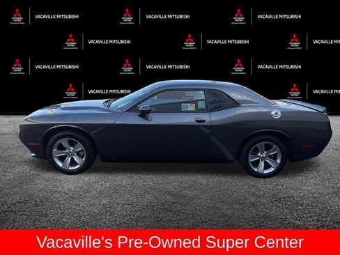 Used 2021 Dodge Challenger SXT RWD image 3