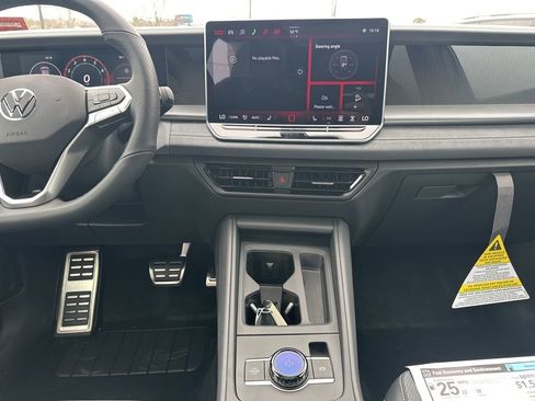 New 2026 Volkswagen Tiguan SE R-Line AWD/4WD image 15
