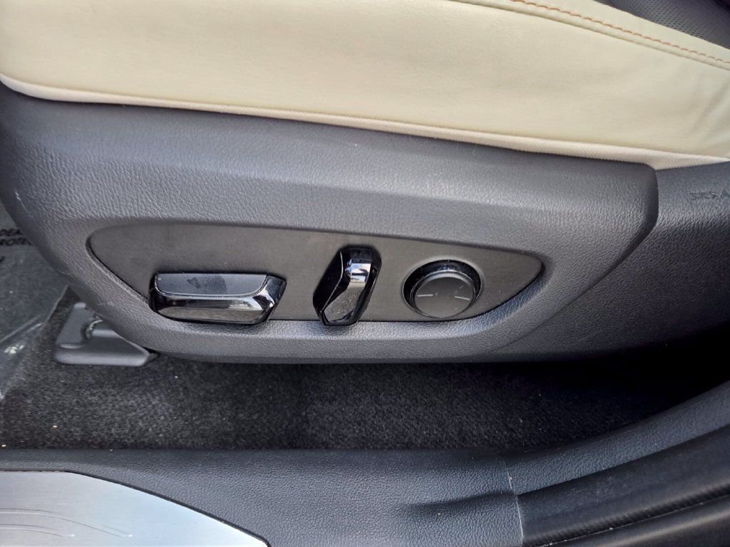 Used 2024 Lexus NX 250 FWD w/ Cold Area Package image 10