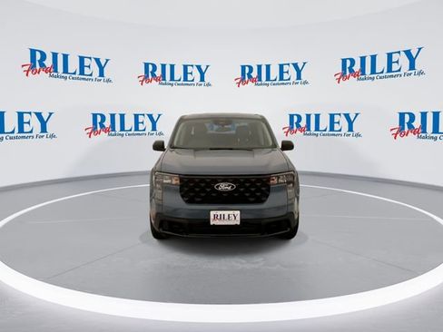 New 2026 Ford Maverick XLT w/ XLT Luxury Package image 4