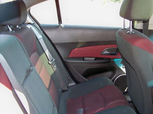 Used 2012 Chevrolet Cruze LT w/ RS Package image 21