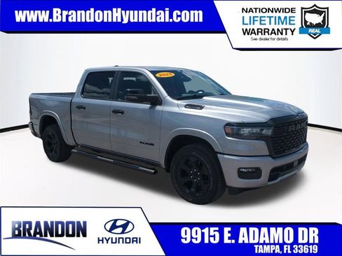 Used 2025 RAM 1500 Big Horn AWD/4WD image 1