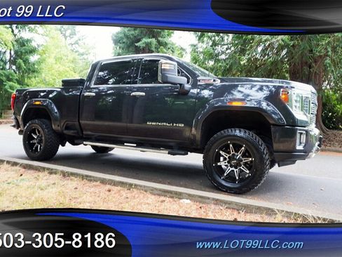 Used 2020 GMC Sierra 3500 Denali w/ Denali Ultimate Package AWD/4WD image 7