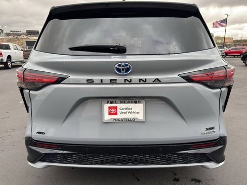 Certified 2024 Toyota Sienna XSE w/ XSE Premium Package image 3