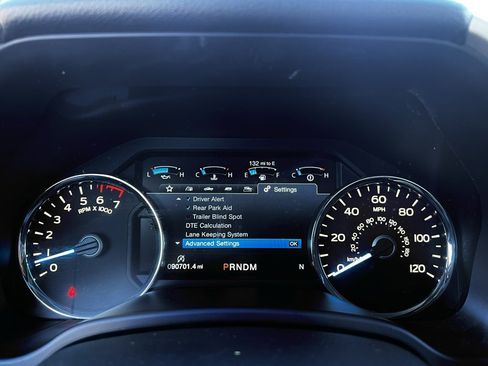 Used 2018 Ford F150 Lariat w/ Equipment Group 502A Luxury image 22