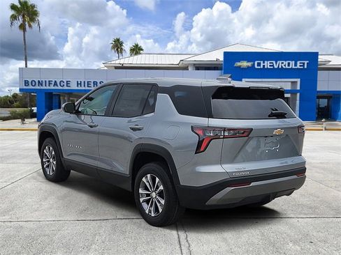 New 2026 Chevrolet Equinox LT w/ Convenience Package II image 3