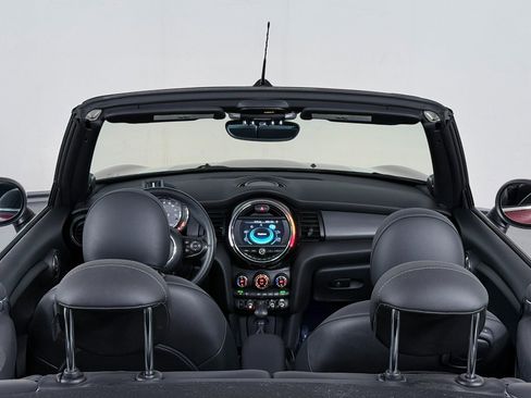 Used 2018 MINI Cooper Convertible image 30