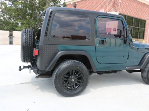 Used 1998 Jeep Wrangler SE AWD/4WD image 31