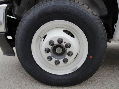 New 2025 Ford E-350 and Econoline 350 Super Duty w/ Driver's Safety Package image 15