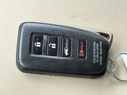 Used 2019 Lexus RX 350L image 14