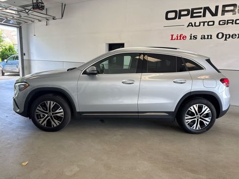 Used 2025 Mercedes-Benz GLA 250 4MATIC image 4
