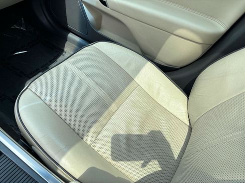 Used 2011 Lincoln MKZ AWD image 27