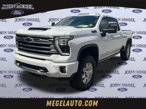 Used 2024 Chevrolet Silverado 3500 High Country w/ High Country Premium Package AWD/4WD image 1
