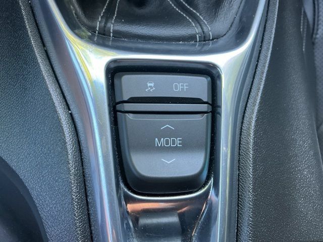 Used 2018 Chevrolet Camaro SS w/ LPO, Ground Effects Package RWD image 14