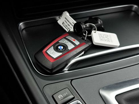 Used 2017 BMW 330i Sedan RWD image 35