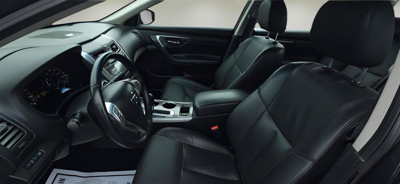 Used 2014 Nissan Altima 2.5 SL w/ Moonroof Package FWD image 11