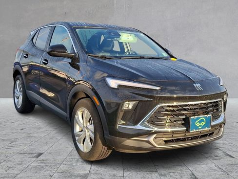 Used 2024 Buick Encore GX Preferred image 3