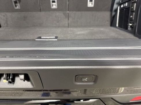 New 2025 Ford Expedition Platinum w/ Stealth Appearance Package image 29