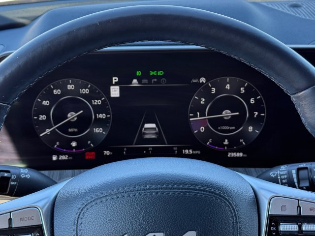 Used 2025 Kia Telluride SX w/ SX Captain's Chair Package AWD/4WD image 21