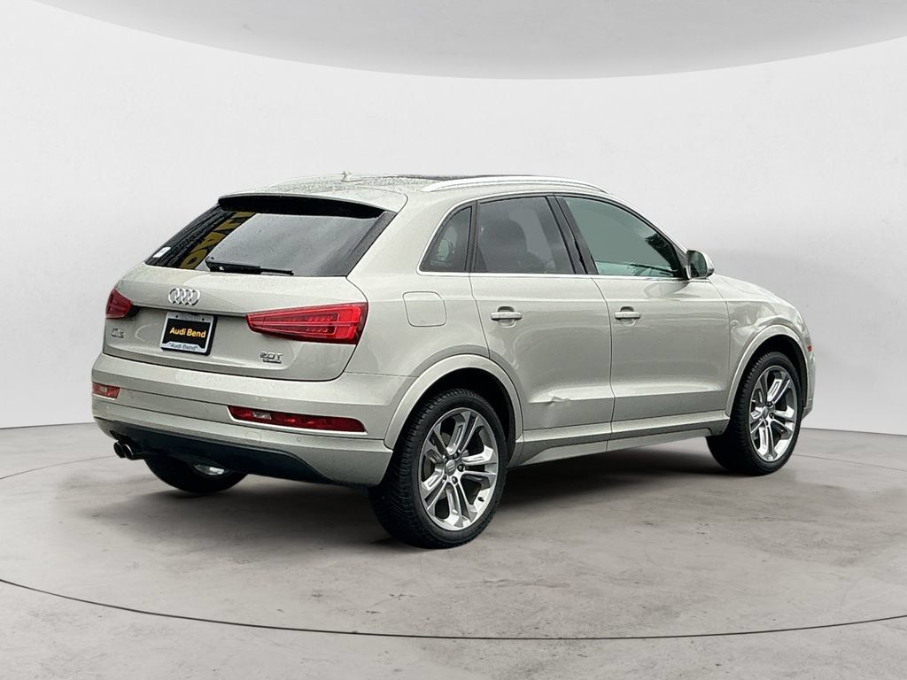 Used 2017 Audi Q3 2.0T Premium Plus w/ Premium Plus Package AWD/4WD image 5