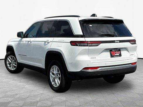Used 2024 Jeep Grand Cherokee Laredo X w/ Luxury Tech Group I AWD/4WD image 4