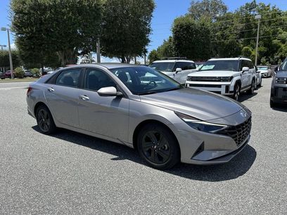 Used 2023 Hyundai Elantra SEL w/ Preferred Accessory Package