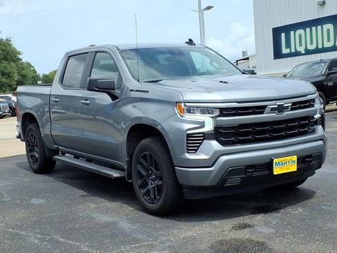 Used 2026 Chevrolet Silverado 1500 RST AWD/4WD image 3