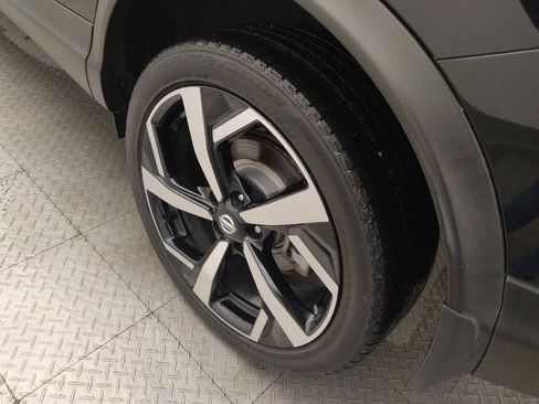 Used 2020 Nissan Rogue Sport SL FWD image 31