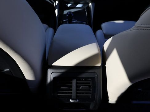 Used 2025 BMW X4 xDrive30i image 27