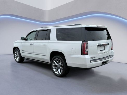 Used 2019 GMC Yukon XL Denali w/ Denali Ultimate Package AWD/4WD image 5