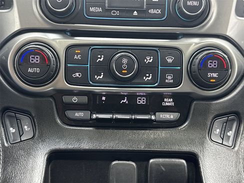 Used 2018 Chevrolet Tahoe LT image 24