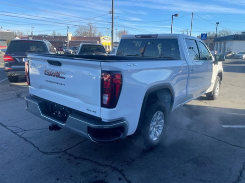 Used 2023 GMC Sierra 1500 SLE image 3