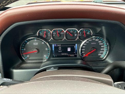Used 2017 Chevrolet Silverado 1500 High Country AWD/4WD image 13