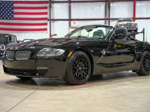 Used 2006 BMW Z4 3.0i image 1