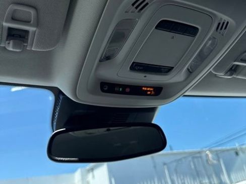 Used 2024 Buick Envision Preferred AWD/4WD image 23