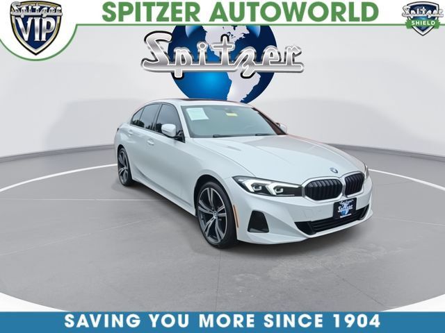 Used 2023 BMW 330i xDrive Sedan w/ Premium Package AWD/4WD image 3