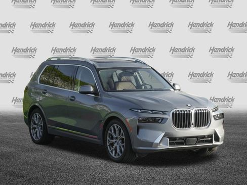 Used 2026 BMW X7 xDrive40i image 2