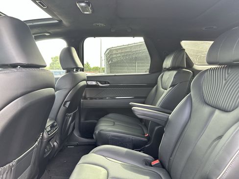 Used 2025 Hyundai Palisade Calligraphy FWD image 21