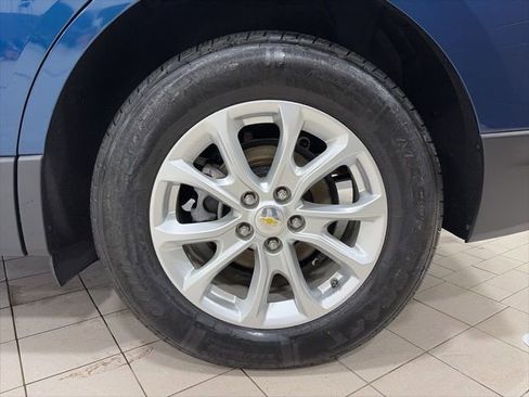 Used 2020 Chevrolet Equinox LT FWD image 22