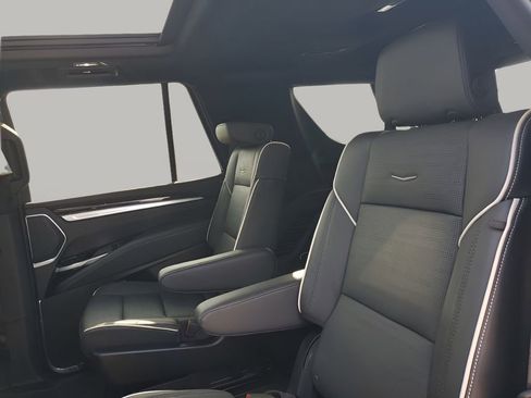 Certified 2025 Cadillac Escalade Premium Luxury image 20