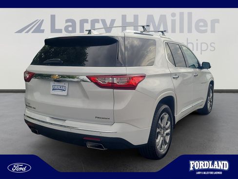 Used 2019 Chevrolet Traverse Premier w/ LPO, Floor Liner Package AWD/4WD image 5