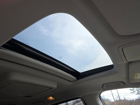 Used 2025 Honda Odyssey Elite image 19