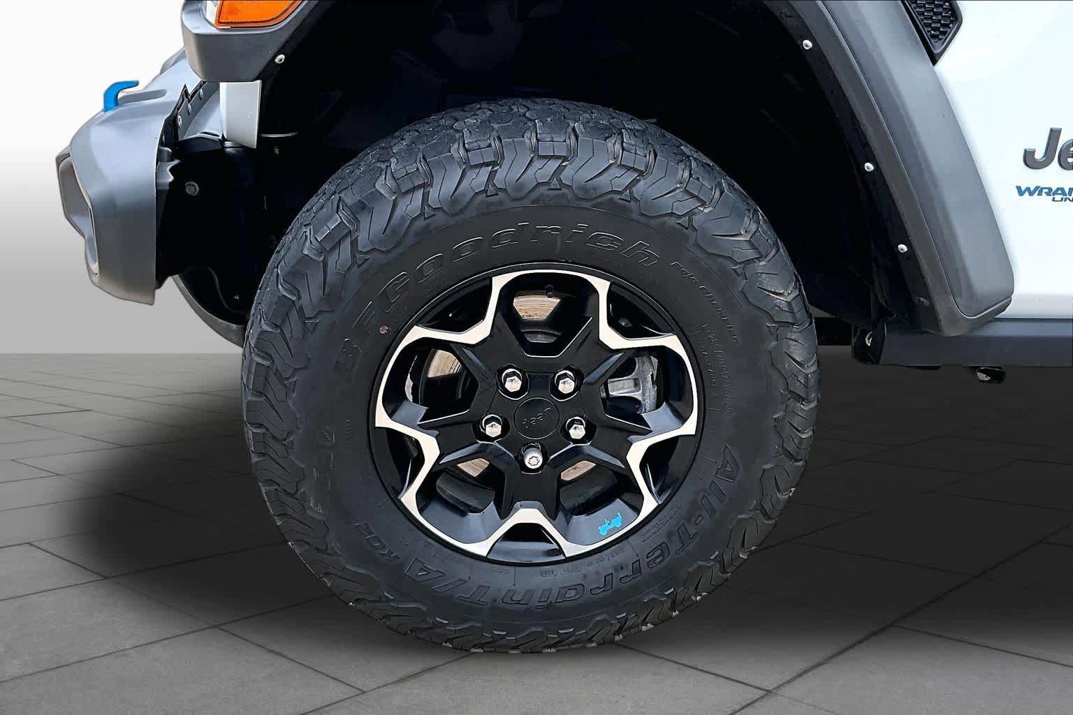 Used 2022 Jeep Wrangler Unlimited Rubicon 4xe w/ Safety Group AWD/4WD image 10