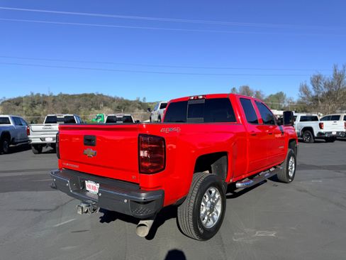 Used 2015 Chevrolet Silverado 2500 LT w/ LT Convenience Package image 6