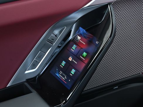 New 2026 BMW 740i image 22