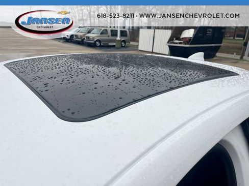 Used 2023 Chevrolet Malibu LT image 18