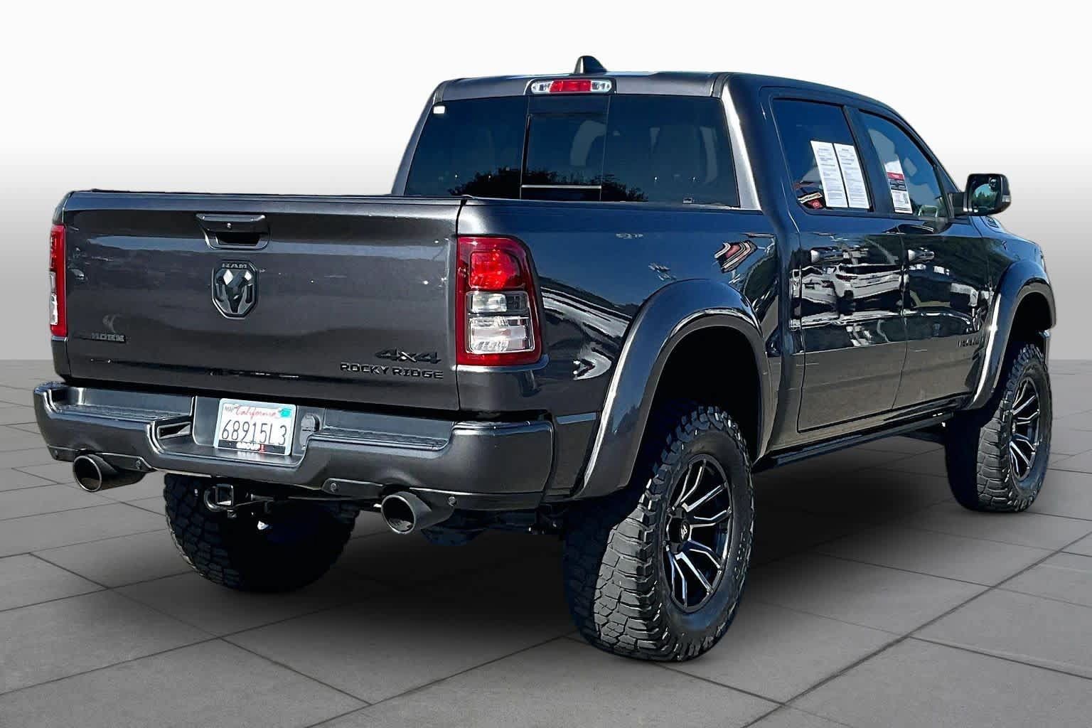 Used 2022 RAM 1500 Big Horn AWD/4WD image 12